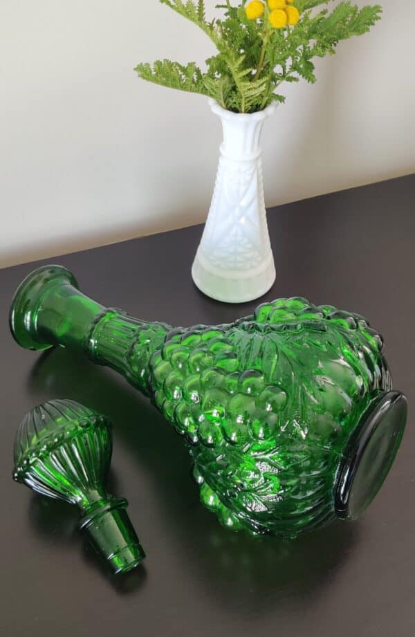 Empoli vintage green decanter - Image 2