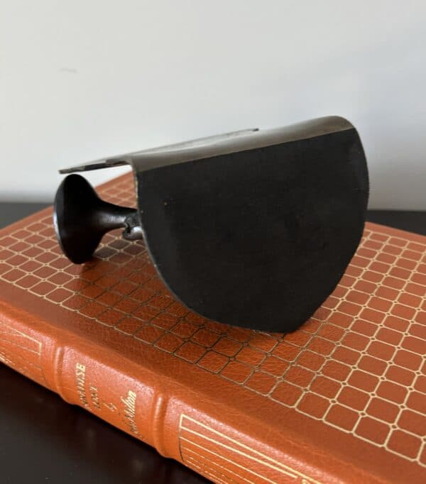 Vintage Bronze Musical bookend - Image 5