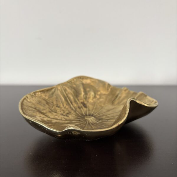 Vtg Virginia Metalcrafters Brass lotus tray - Image 5