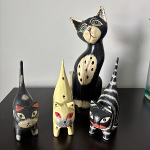 Vintage wooden carved cat family