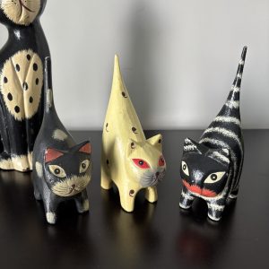 Alternative view of Vintage wooden carved cat family