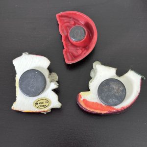 Alternative view of Retro magnets lot of 3