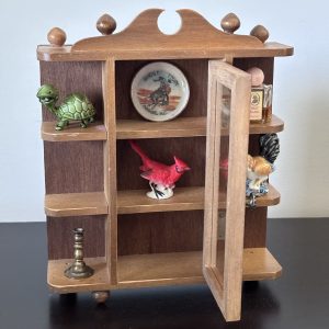 Alternative view of Vintage Mini Curio Wall hanging